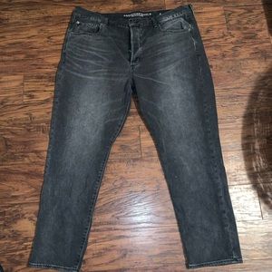 American Eagle “mom jeans”